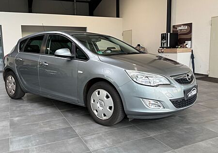 Opel Astra J Lim. 5-trg. 1.4 Benzin Design Edition