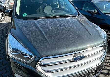 Ford Kuga 1,5 EcoBoost 4x2 110kW Titanium Titanium