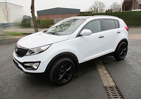 Kia Sportage Spirit 4WD Pano Automatik Leder Navi