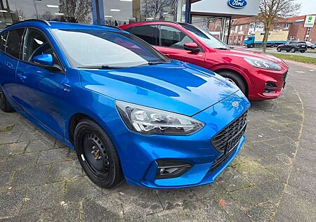 Ford Focus 1.5 EcoBoost St-Line LED Winter-Paket Navi