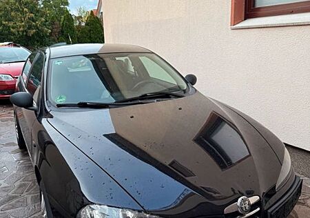 Alfa Romeo 147 1.6TS, Tüv 5/27, Alles Neu