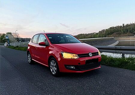 VW Polo Volkswagen 1.6 TDI 105 PS Highline Alcantara Navi PDC