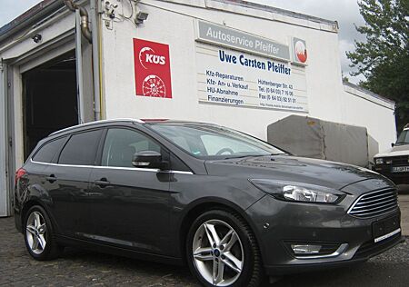 Ford Focus Turnier Titanium Zahnr. + Wapu neu
