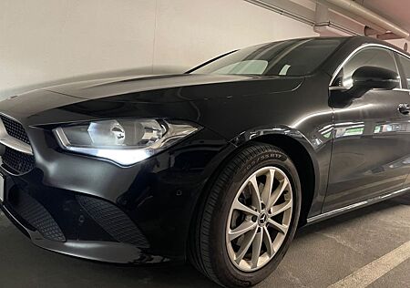 Mercedes-Benz CLA 180 Shooting Brake CLA 180d Shooting Brake unfallfrei, Festpreis