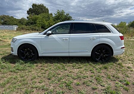 Audi Q7 e-tron 3.0 TDI quattro tiptronic -