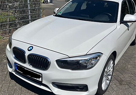 BMW 118i Advantage, Metallic weiß, Navi, wenig km,