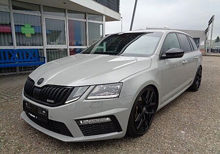 Skoda Octavia Combi RS DSG LED DAB 19-Zoll Gewinde