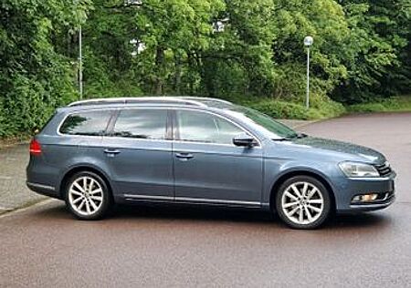 VW Passat Variant Volkswagen 2.0 BlueTDI Highline Variant ...