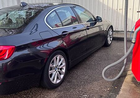 BMW 525d -