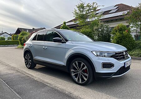 VW T-Roc Volkswagen 2.0 TSI 4MOTION Sport*STHZ*AHK*PANO