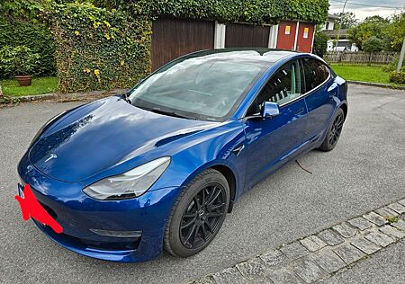 Tesla Model 3 Langstreckenbatterie - Allradantrieb...