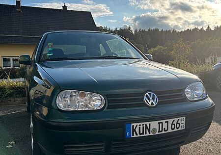 VW Golf Volkswagen 1.8 Cabriolet 75 PS