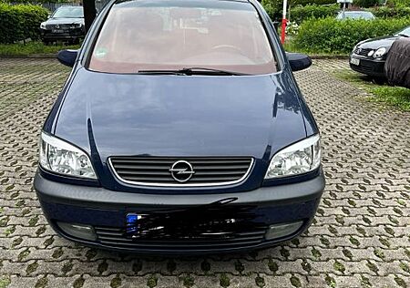 Opel Zafira 1.8 16V Executive Executive