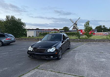 Mercedes-Benz C 220 CDI AMG Paket