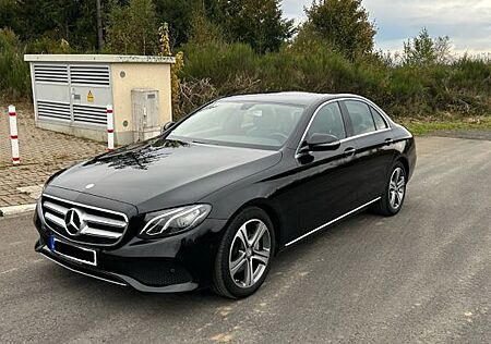 Mercedes-Benz E 250 9G-Tronic