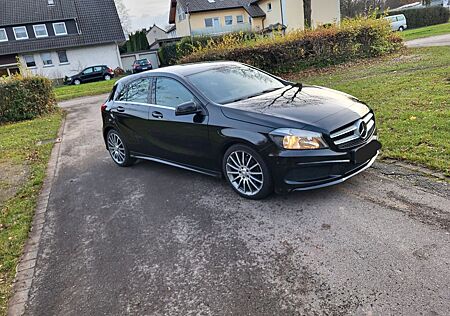 Mercedes-Benz A 180 AMG Line