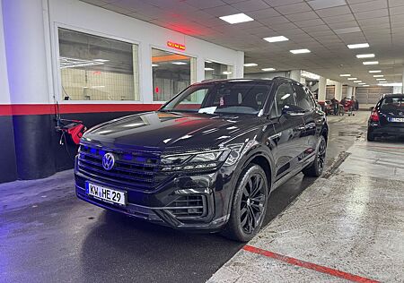 VW Touareg Volkswagen R-line