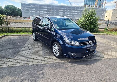 VW Touran Volkswagen 2.0 TDI 177PS DSG Highline Scheckheft
