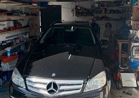 Mercedes-Benz C 180 Motor Neu mit 112.000kmBlueEFFICI AVATGARD