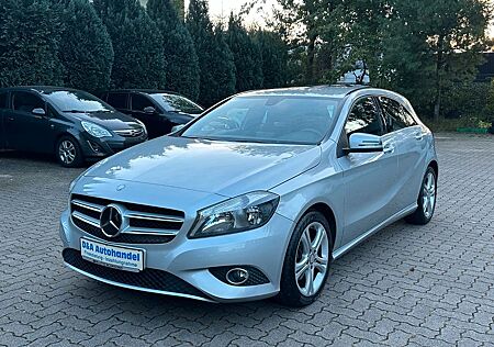 Mercedes-Benz A 180 Urban NIght Sh-gepfl. SHZ Leder PDC (Cam)
