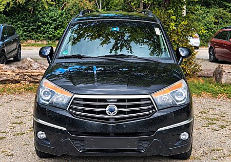 Ssangyong Rodius 2.0 e-XDi 200 Quartz 2WD Quartz