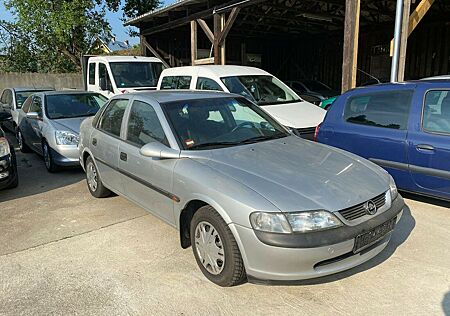 Opel Vectra 1.6 16V Comfort *Klima*