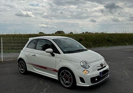 Abarth 500 1.4 T-Jet 16V -