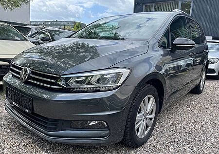 VW Touran Volkswagen 2L DSG IQ.DRIVE CAM Navi 7Set PDC PLA LED