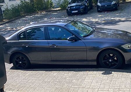BMW 318d -