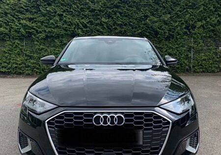 Audi A3 35 TFSI advanced Limousine advanced