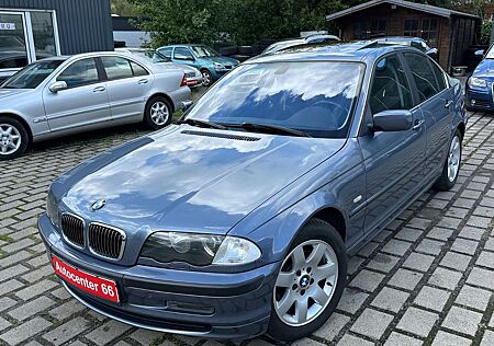 BMW 320i Lim. Aut.*AHK*XENON*PDC*SCHIEBED*SITZHZG