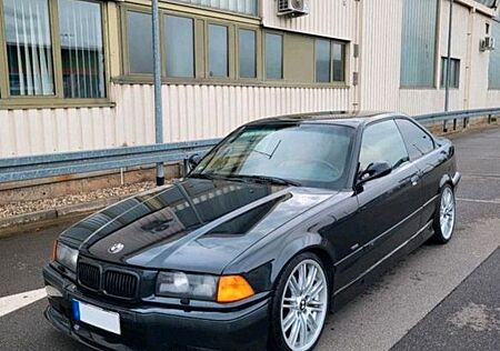BMW 328i Coupe