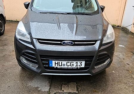 Ford Kuga 2,0 TDCi 4x4 120kW Titanium PowerShift ...