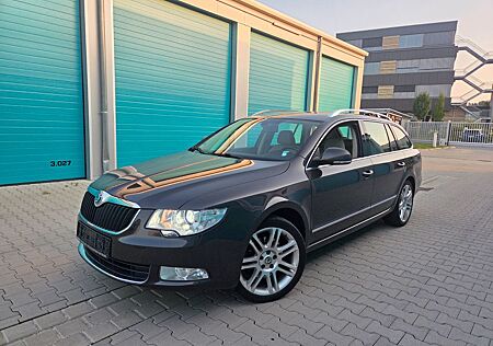 Skoda Superb Combi Elegance Erste Hand* Scheckheft*