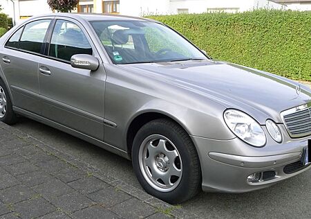 Mercedes-Benz E 200 CDI CLASSIC Classic