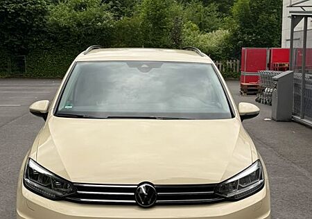 VW Touran Volkswagen 2.0 TDI SCR DSG Trendline