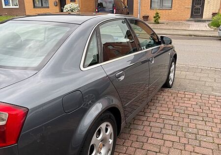 Audi A4 2.0 -