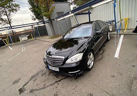 Mercedes-Benz S 500 4matic Lang Nachtsicht, Distronik plus uvm
