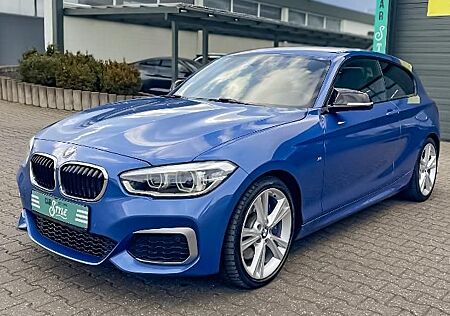 BMW M135 i xDrive NAVI SHZ PDC