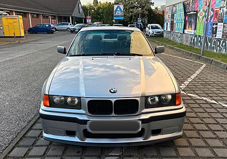 BMW 320i E36 - Coupe [Garagenfahrzeug-Saison]
