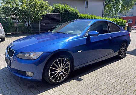 BMW 320 E92 Coupé