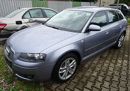 Audi A3 1.6 Automatik Attraction Sportback