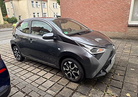 Toyota Aygo (X) Aygo (X) 1,0-l-VVT-i Team Deutschland Team D...