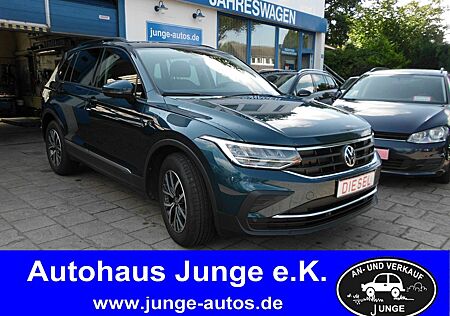 VW Tiguan Volkswagen 2.0 TDI Life Navi AHK Einparkh.