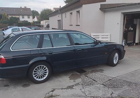 BMW 520i Touring -