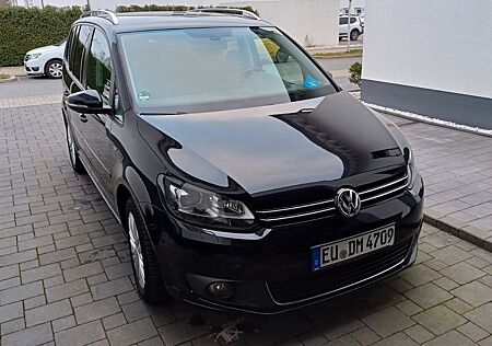 VW Touran Volkswagen 2.0 TDI 103kW -