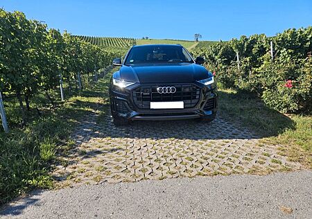 Audi Q8 50 TDI quattro tiptronic