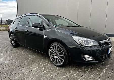 Opel Astra Sports Tourer 1.6 T 150 Jahre TÜV NEU