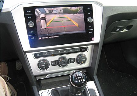 VW Passat Variant Volkswagen Passat LED Kamera Totwinkelassist