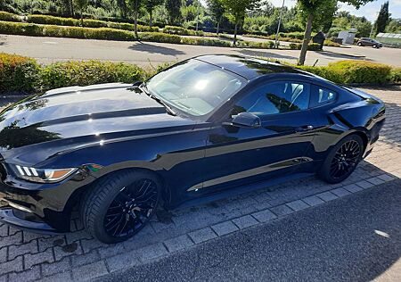 Ford Mustang 2.3 EcoBoost auto -